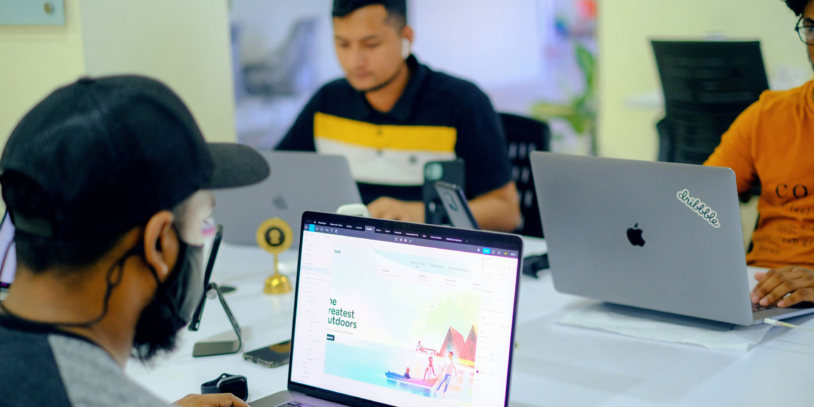 How to Choose the Perfect Web Design Agency in Delhi: 7 Critical Factors